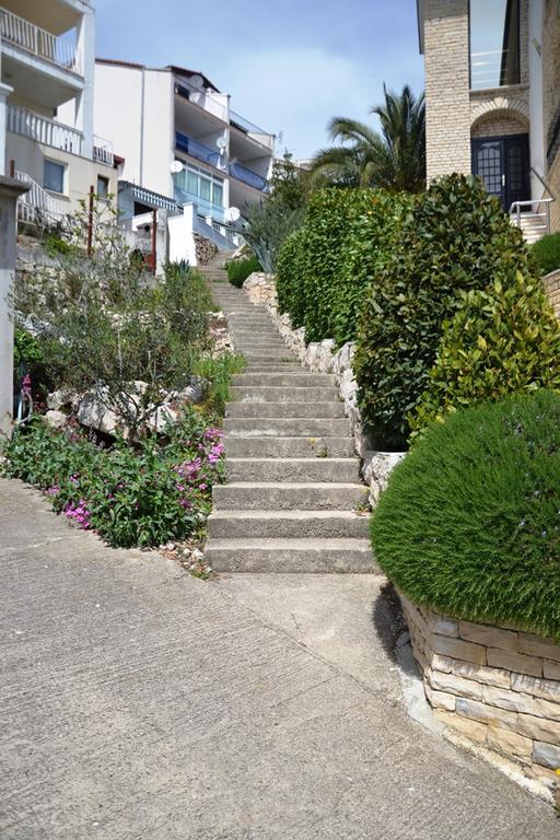 House With Sea View Apartment Drage Exterior photo